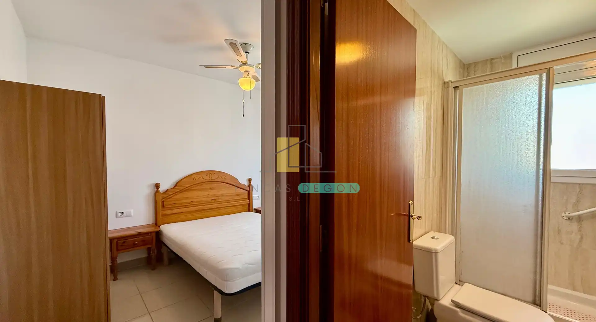 Habitación de Apartamento en venta en Empuriabrava con Calefacción, Terraza y Amueblado