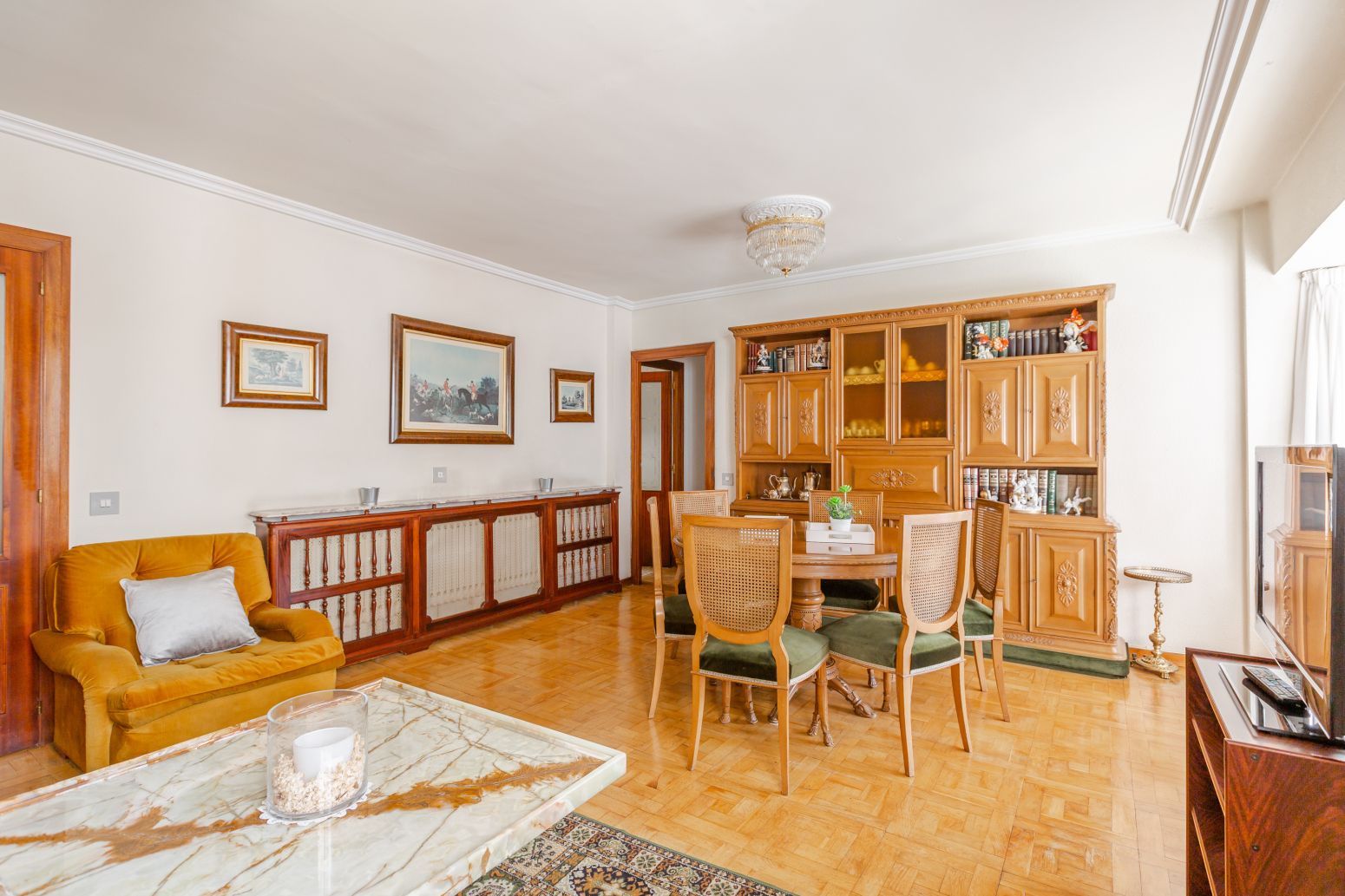 Dining room of Flat for sale in  Pamplona / Iruña  with Heating, Parquet flooring and Storage room