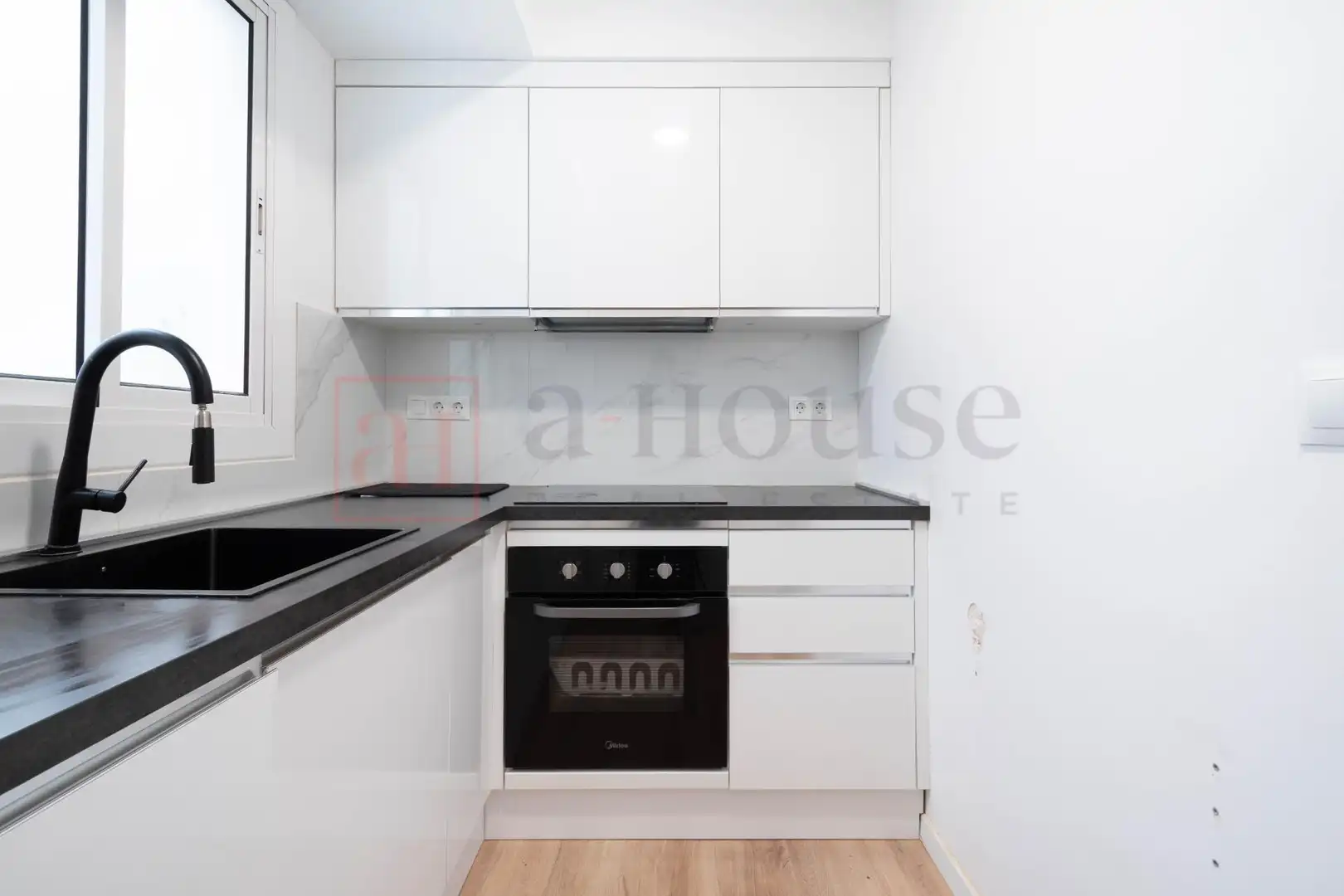 Wohnung mit Terrasse zum Verkauf in Carrer Provença, imagen 4