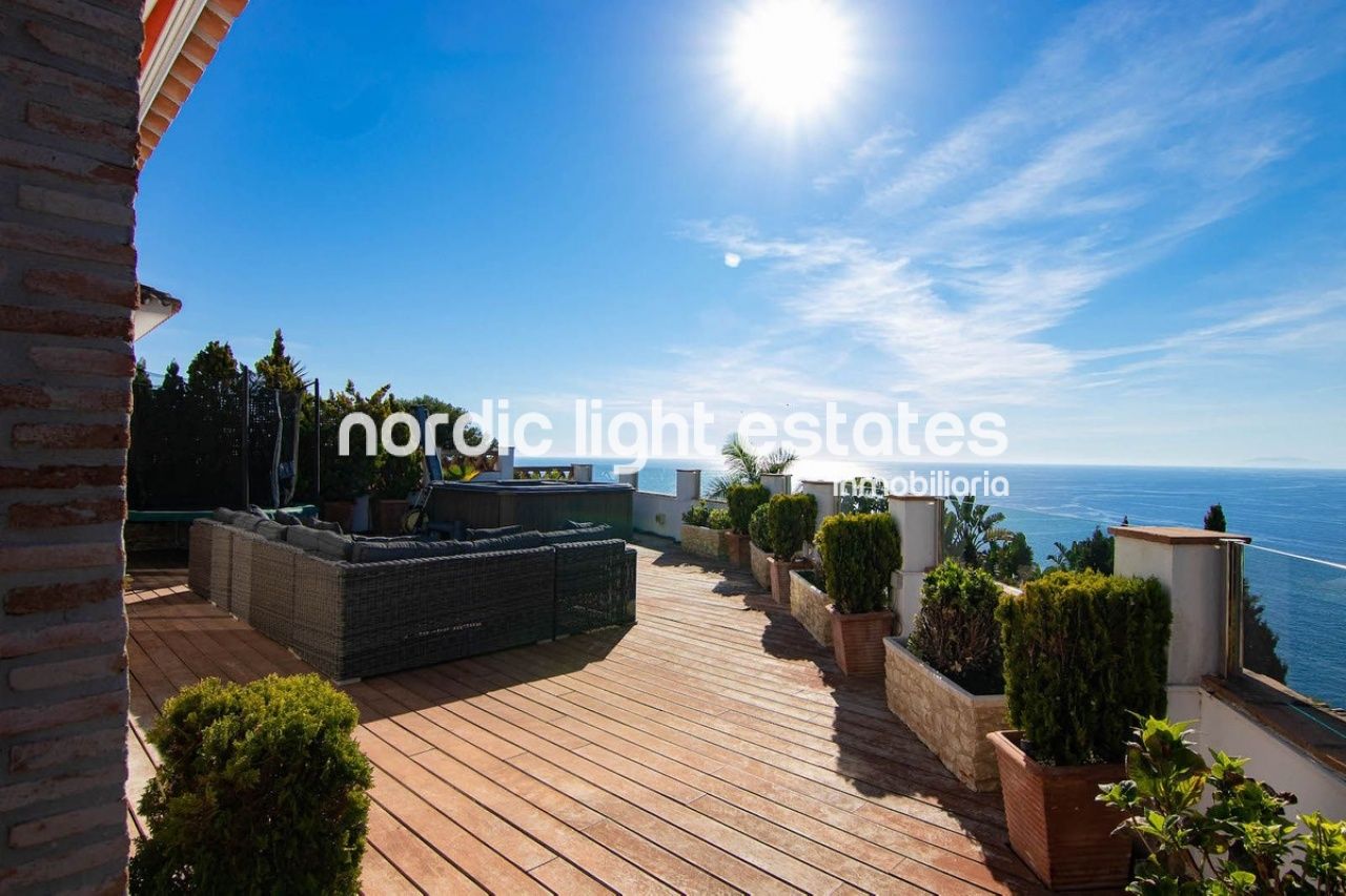 Terrace of House or chalet for sale in Almuñécar  with Terrace, Swimming Pool and Furnished