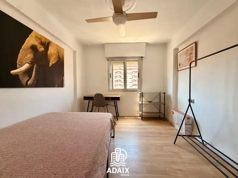 Habitación de Piso de alquiler en Sagunto / Sagunt con Aire acondicionado, Calefacción y Amueblado