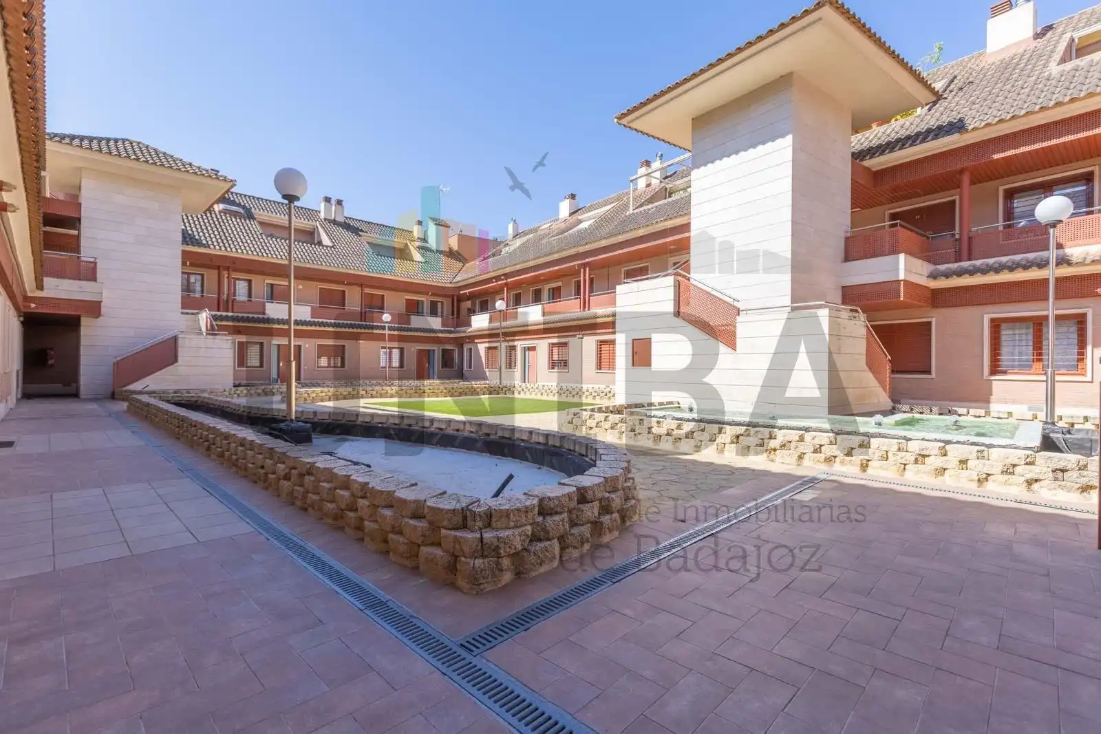 Vista exterior de Ático en venta en Badajoz Capital con Aire acondicionado, Calefacción y Terraza