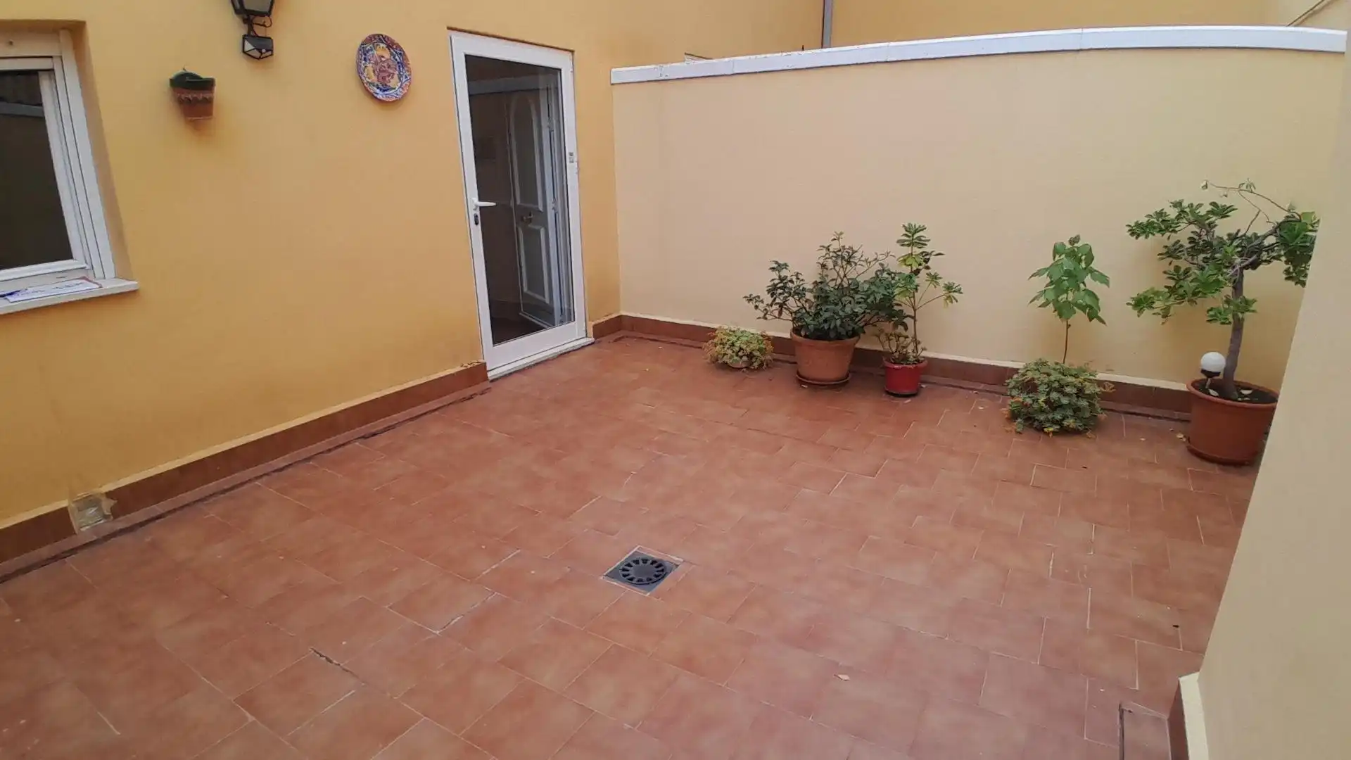 Terrace of Houses for sale in Yecla, Murcia