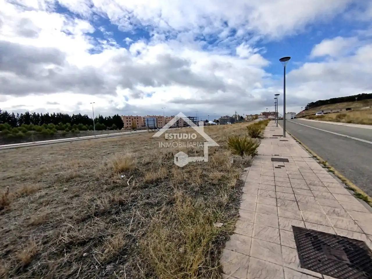 Residential land for sale in Calle Eliseo Sainz Ripa, imagen 16