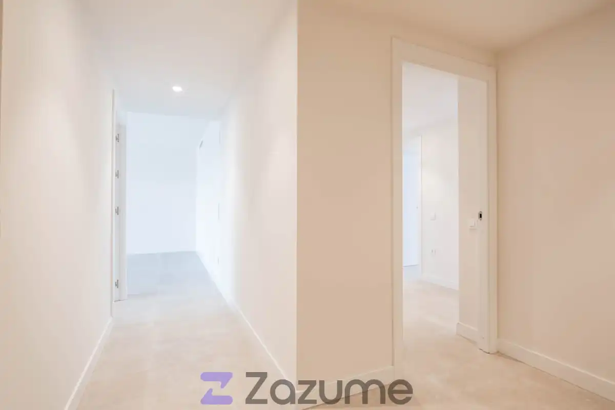 Wohnung zur Miete in Zaragoza mit Klimaanlage, Heizung und Terrasse