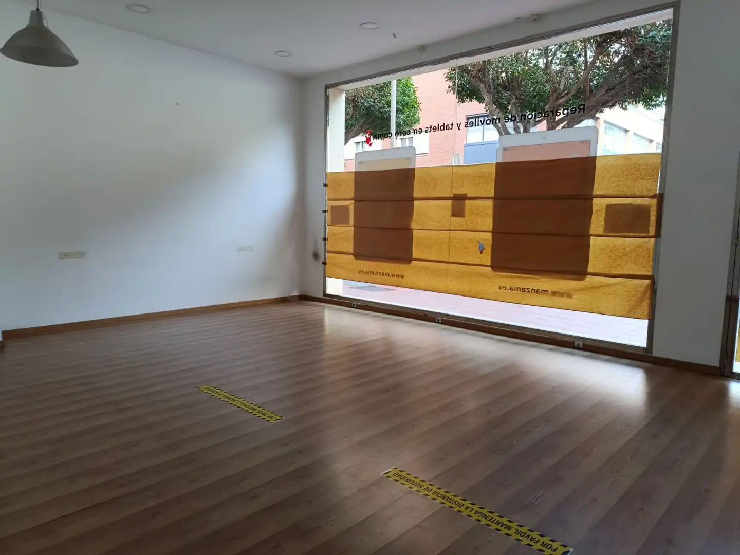 Local de alquiler en Almería con Aire acondicionado, Calefacción y Parquet