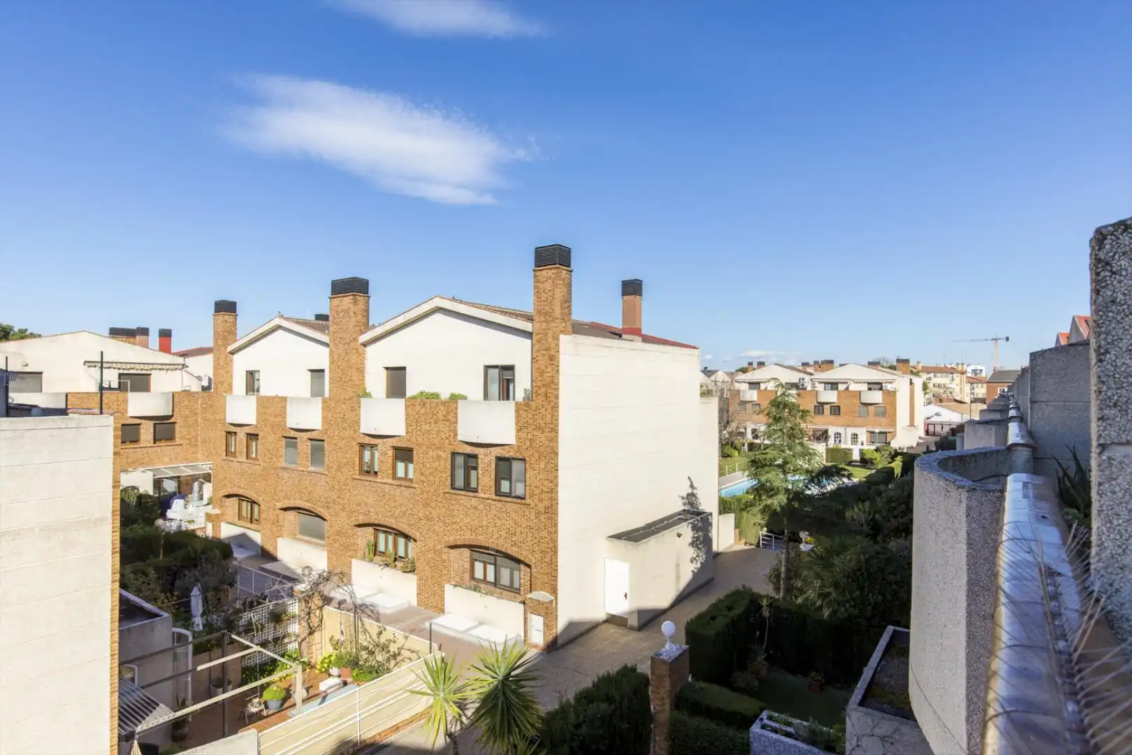 Exterior view of Detached homes for sale in Zaragoza  with Terrace, Storage room and Swimming Pool