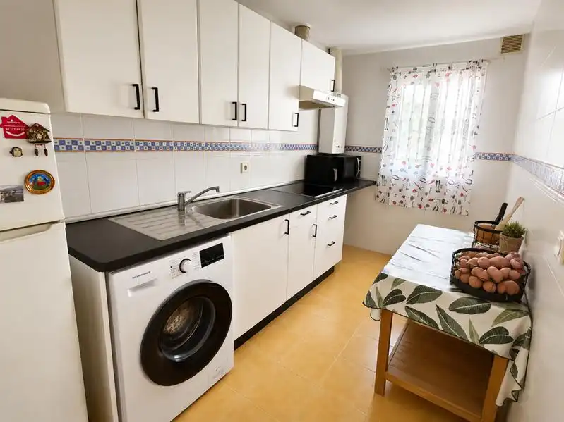 Piso en venta en Sierra de Estepona - Avda. de Andalucía