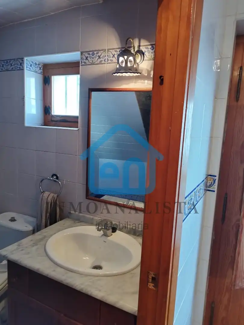Bathroom of Country homes for sale in Requena  with Heating and Balcony