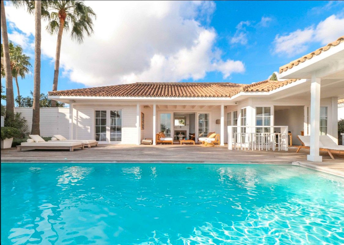 Vista exterior de Casa o chalet en venta en Benahavís con Aire acondicionado, Calefacción y Jardín privado