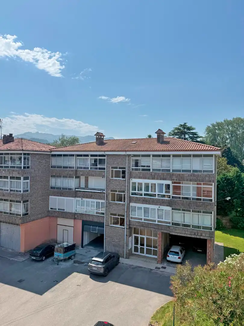 Vista exterior de Piso en venta en Ampuero con Terraza