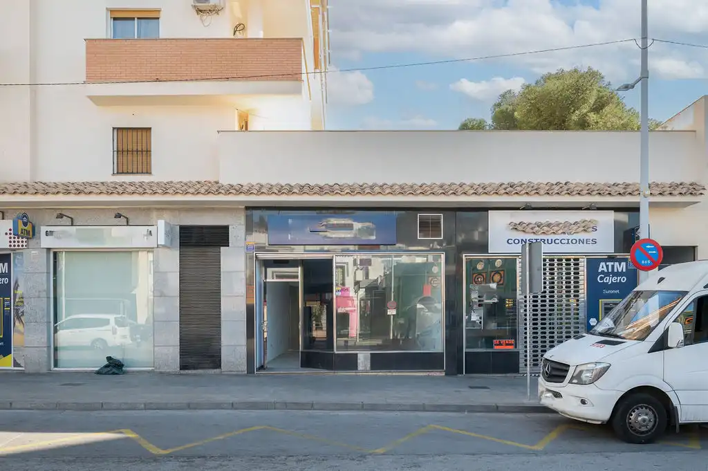 Local en venta en Benalmádena con Parquet