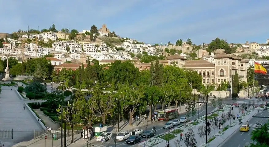 Vista exterior de Apartament de lloguer en Granada amb Moblat, Rentadora i Microones
