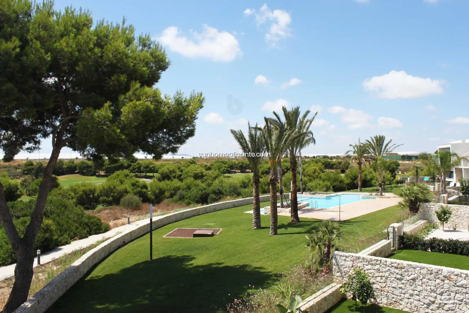 Jardín de Piso en venta en Pilar de la Horadada con Aire acondicionado, Calefacción y Jardín privado