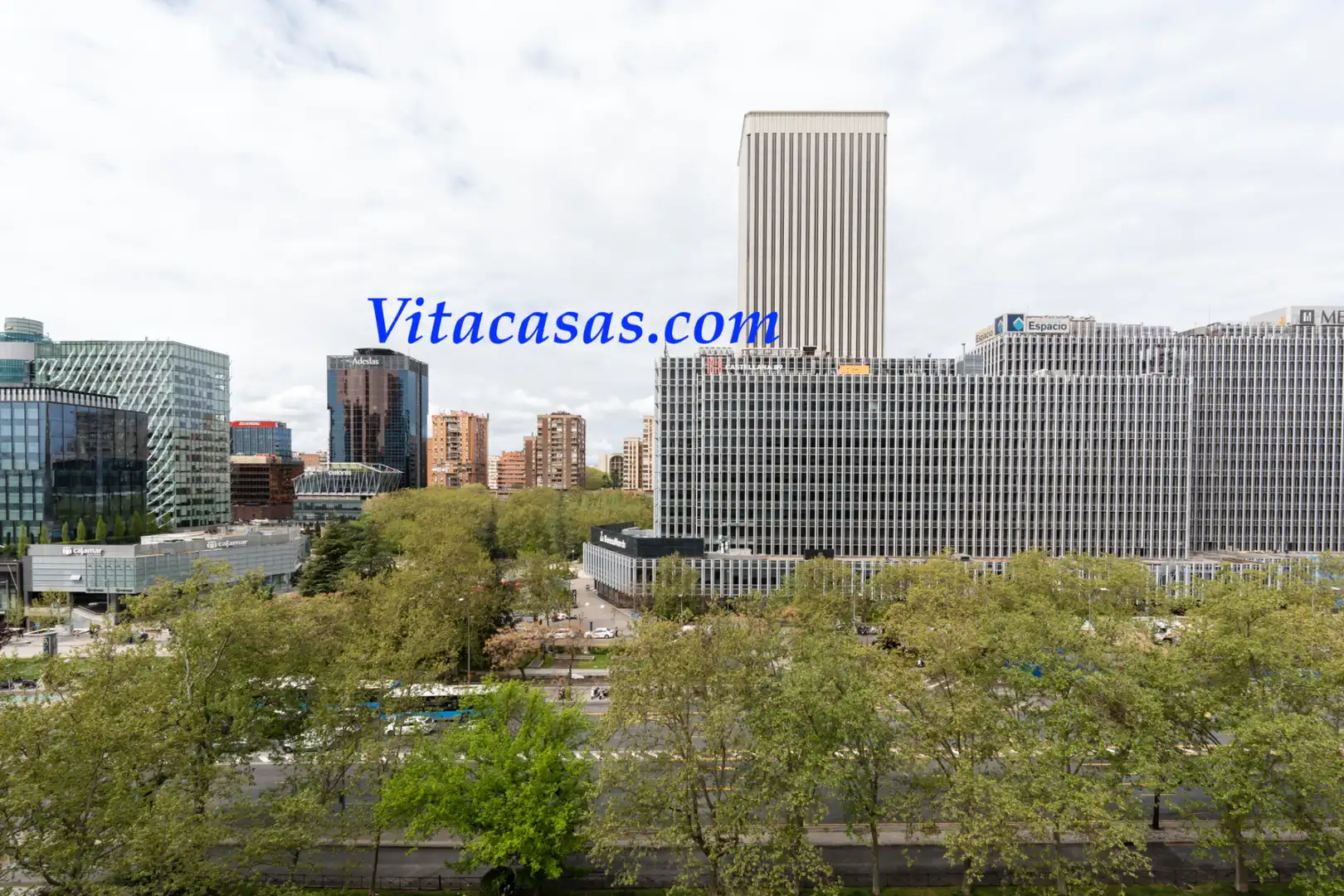 Vista exterior de Pis en venda en Madrid amb Aire condicionat, Calefacció i Moblat