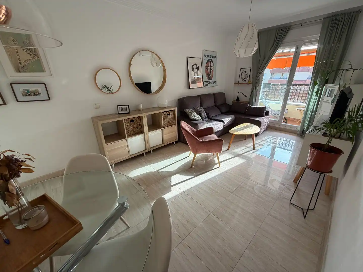 Sala de estar de Piso en venta en Algeciras con Aire acondicionado y Balcón