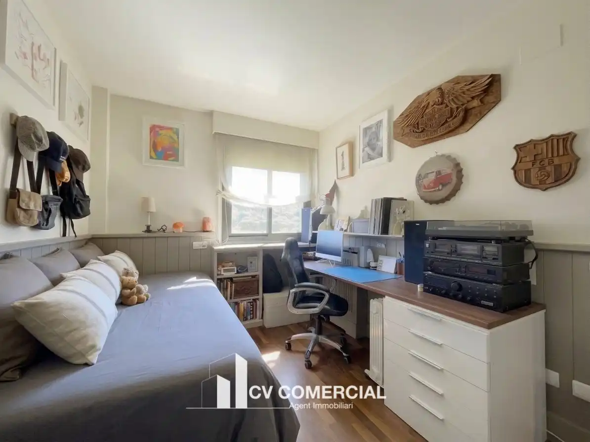 Habitación de Ático en venta en Tiana con Aire acondicionado, Calefacción y Parquet