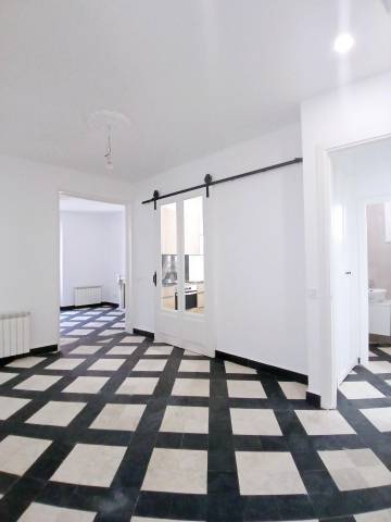 Piso en Alquiler en Calle ISABEL LA CATOLICA en Palacio