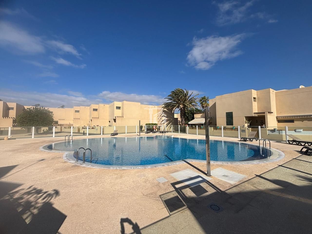 Piscina de Casa o xalet en venda en Granadilla de Abona amb Aire condicionat, Terrassa i Traster