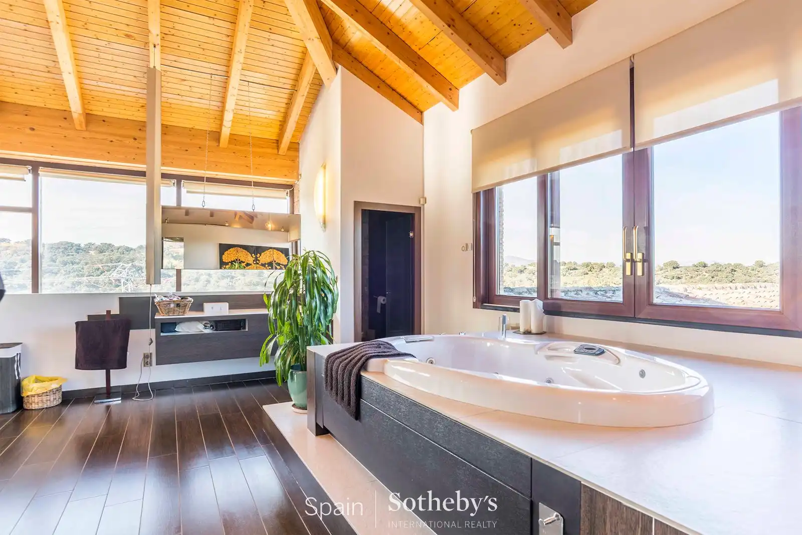 Bathroom of Houses for sale in Algete  with Air Conditioner, Heating and Private garden