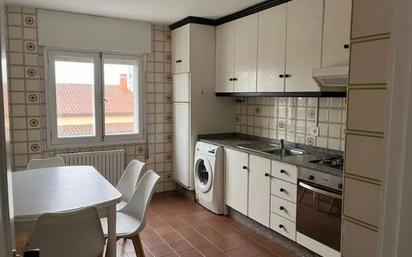 Kitchen of Flat to rent in Santiago de Compostela   with Furnished