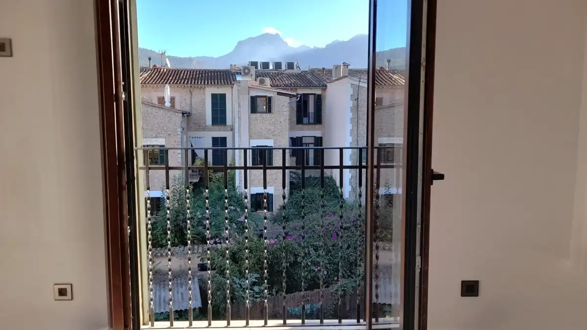 Semi-detached house with terrace for sale in Sóller, imagen 13