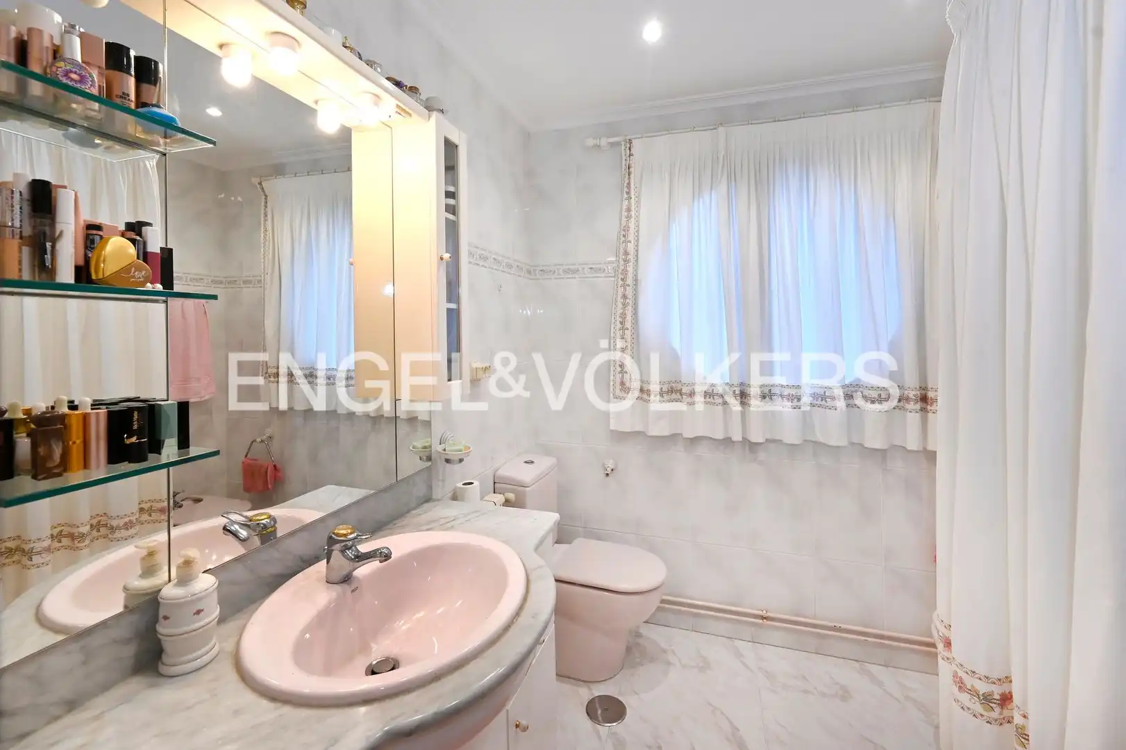 Baño de Casa o chalet en venta en Santander con Calefacción, Jardín privado y Parquet