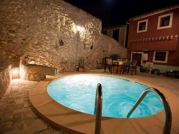 Casa amb piscina en venda a TOLLOS 204