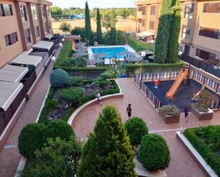 Piscina de Pis en venda en Manzanares amb Aire condicionat, Calefacció i Piscina comunitària