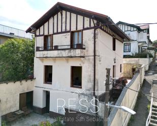 Exterior view of Building for sale in Donostia - San Sebastián 