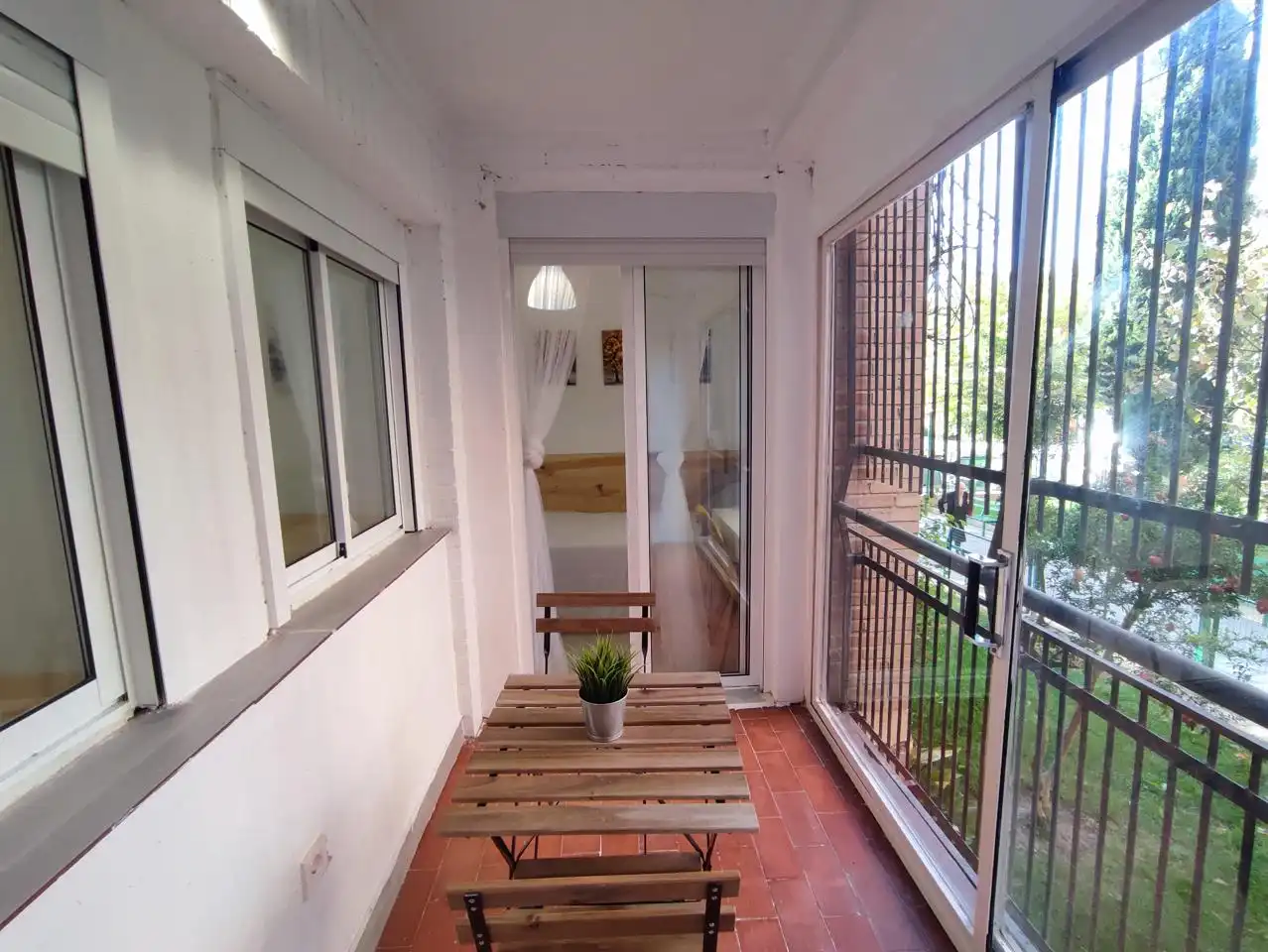Habitación en Julio Moreno Dávila, Cartuja