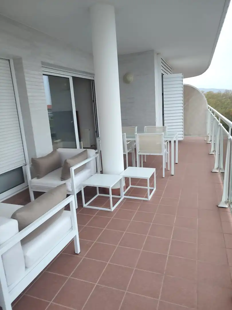 Terrassa de Apartament de lloguer en Castell d'Aro, Platja d'Aro i s'Agaró amb Aire condicionat i Piscina