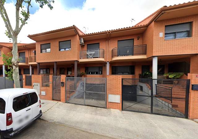 Casa-chalet en Venta en Rocinante en Villamiel de Toledo