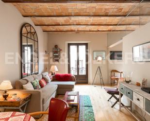 Living room of Apartment to rent in  Barcelona Capital  with Air Conditioner, Heating and Balcony