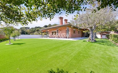 Jardí de Casa o xalet en venda en Cabrils amb Calefacció, Jardí privat i Terrassa