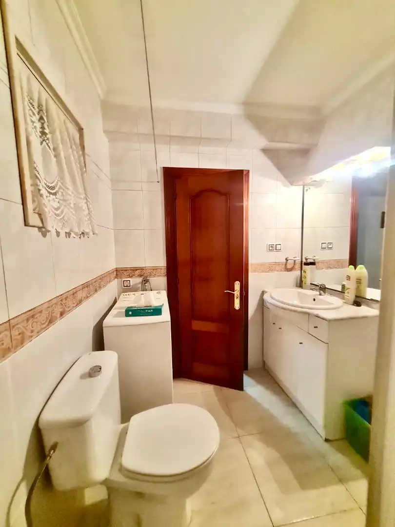 Baño de Piso en venta en Gijón  con Amueblado