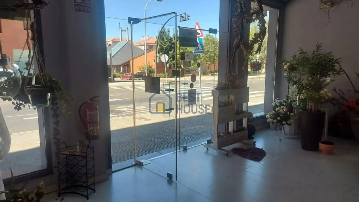 Business premises to rent in San Esteban