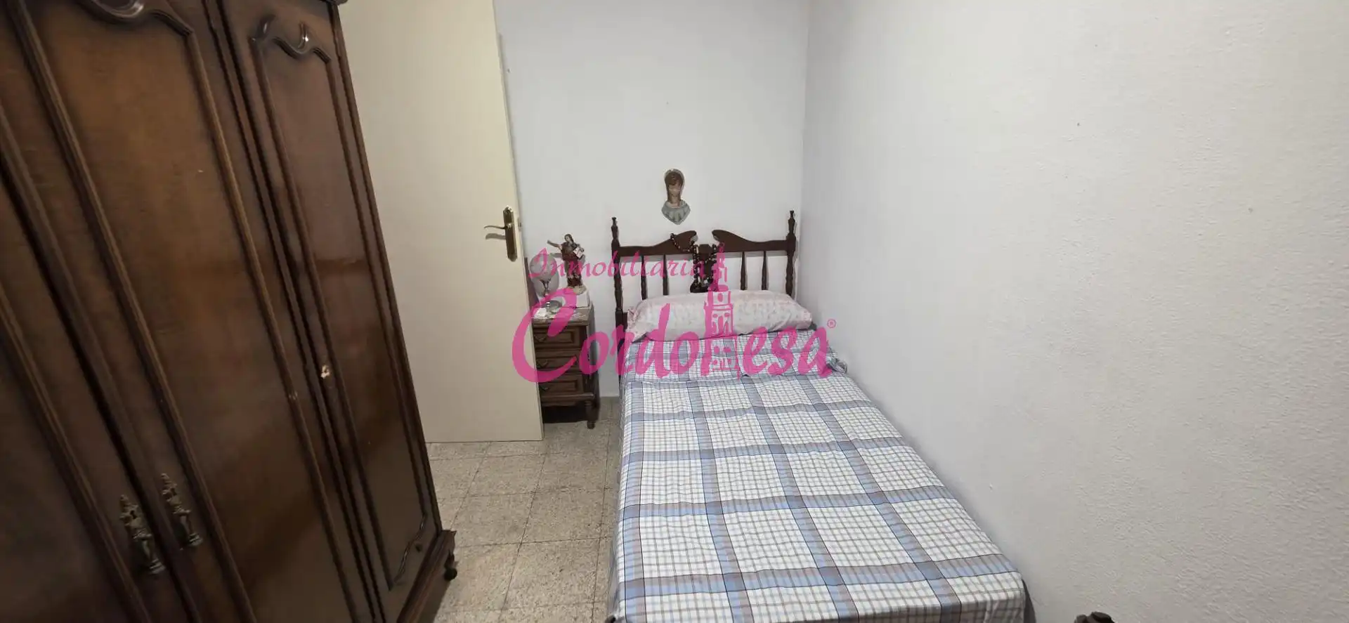 Schlafzimmer von Wohnung zum Verkauf in Córdoba