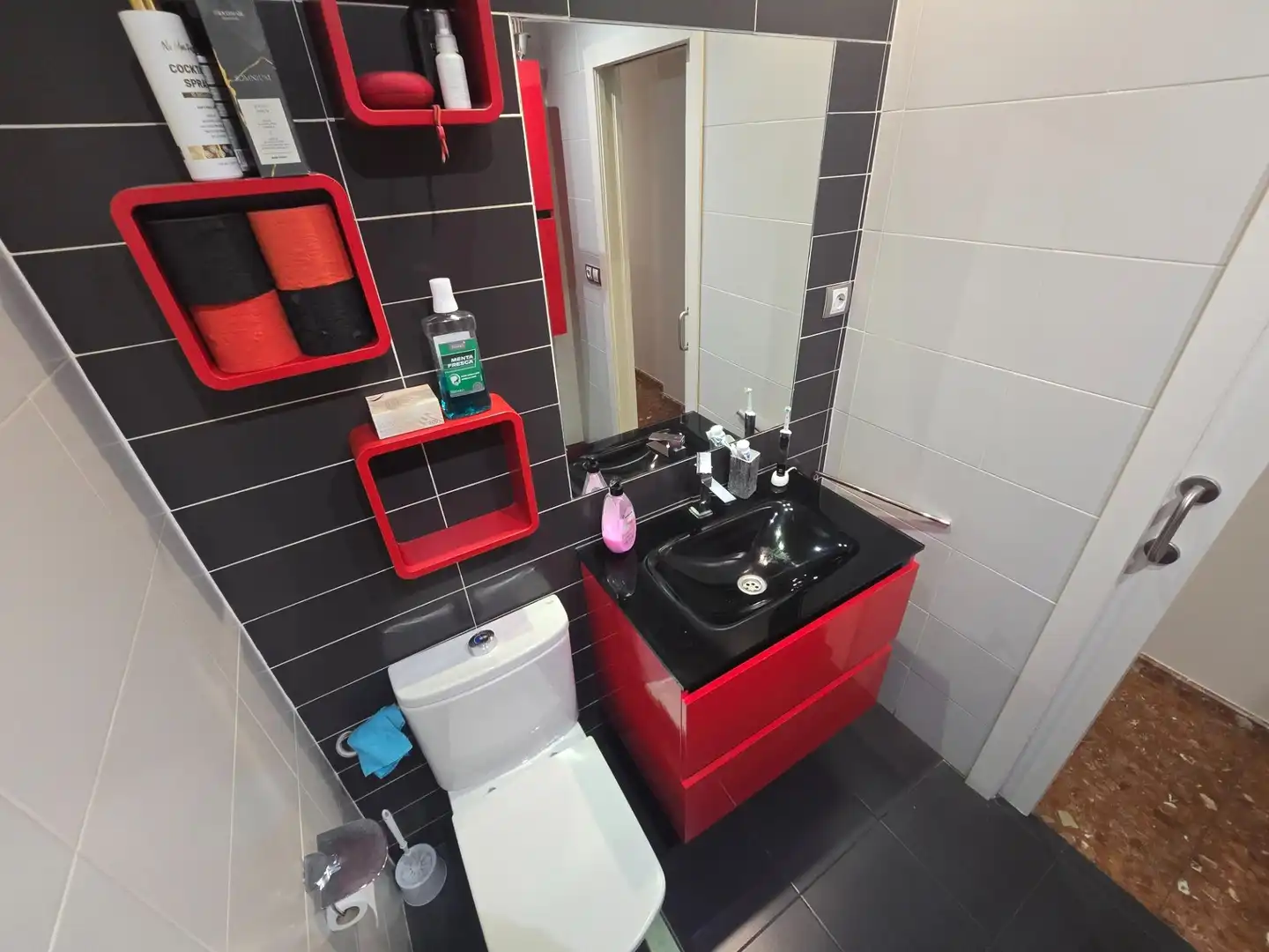 Badezimmer von Wohnung zum Verkauf in Córdoba mit Klimaanlage