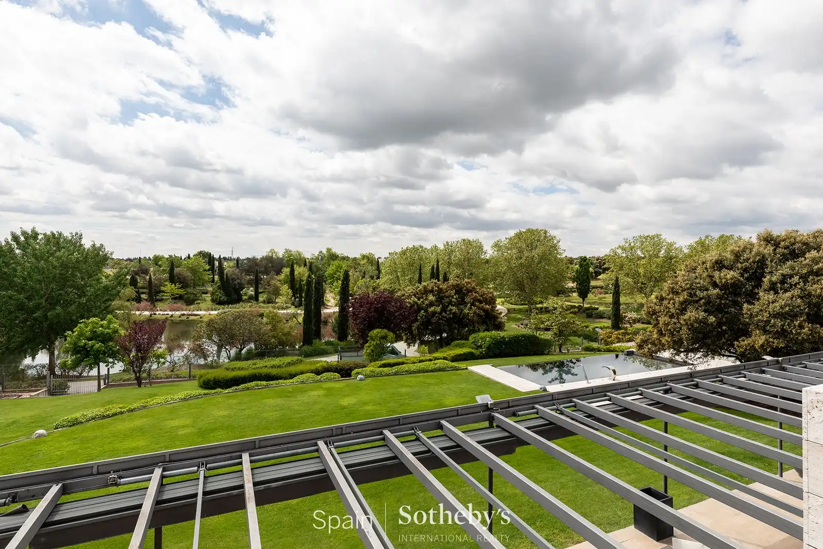 Jardí de Casa o xalet de lloguer en Pozuelo de Alarcón amb Aire condicionat, Jardí privat i Terrassa