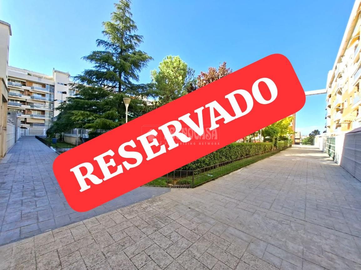 Exterior view of Flat for sale in Parla  with Air Conditioner, Heating and Private garden