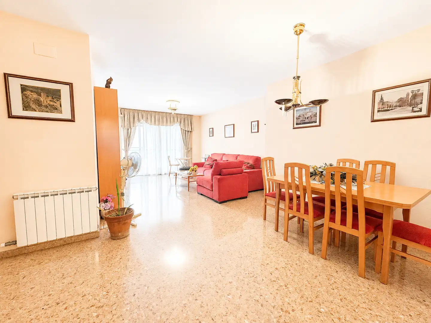 Sala d'estar de Pis en venda en Cerdanyola del Vallès amb Aire condicionat, Calefacció i Balcó