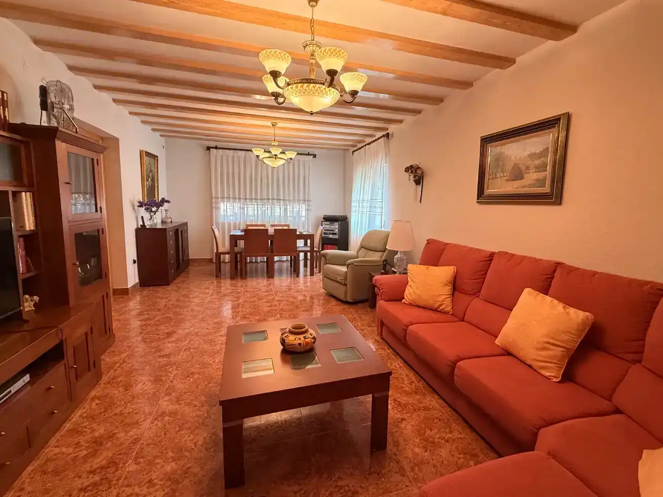 Sala d'estar de Casa o xalet en venda en Villa del Prado amb Aire condicionat, Jardí privat i Traster