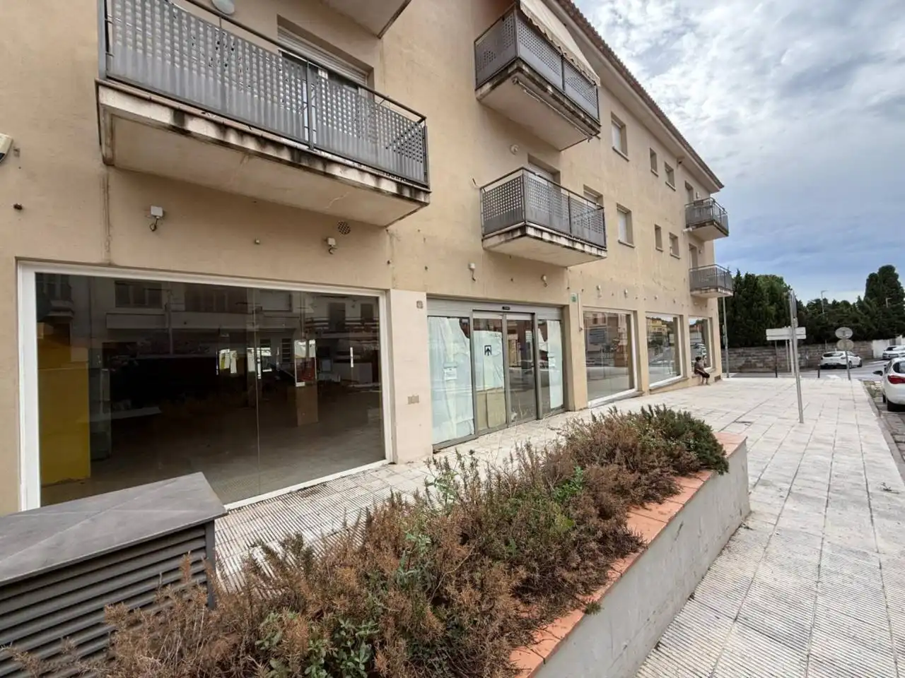 Local comercial en venta en Calle Cadaqués