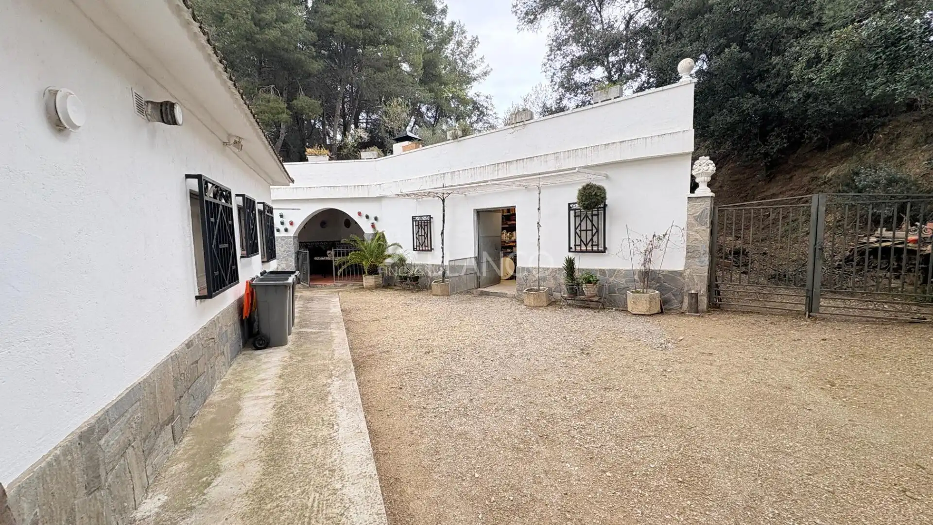 Vista exterior de Casa o chalet en venta en Els Hostalets de Pierola