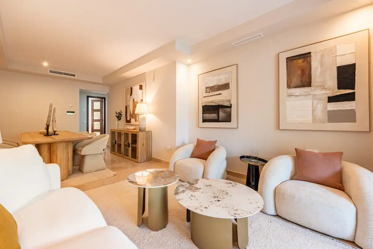Sala de estar de Apartamento en venta en Marbella con Aire acondicionado, Terraza y Piscina