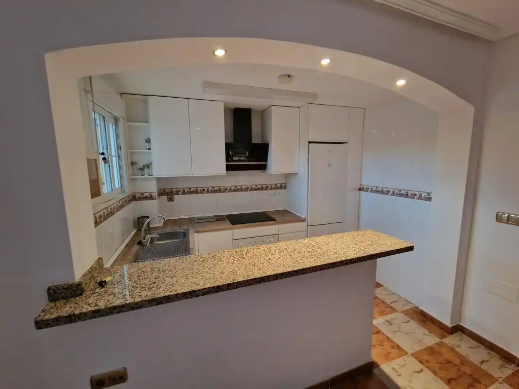 Cuina de Casa o xalet de lloguer en Orihuela amb Aire condicionat, Moblat i Jacuzzi