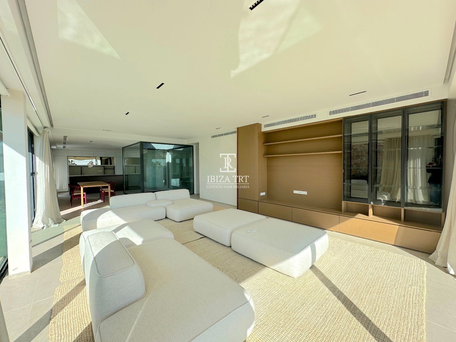 Sala d'estar de Casa o xalet en venda en Santa Eulària des Riu amb Aire condicionat, Calefacció i Jardí privat