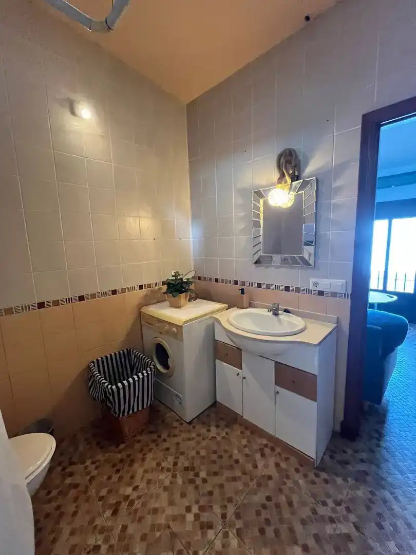 Badezimmer von Wohnungen zur Miete in Sanlúcar de Barrameda mit Klimaanlage und Möbliert