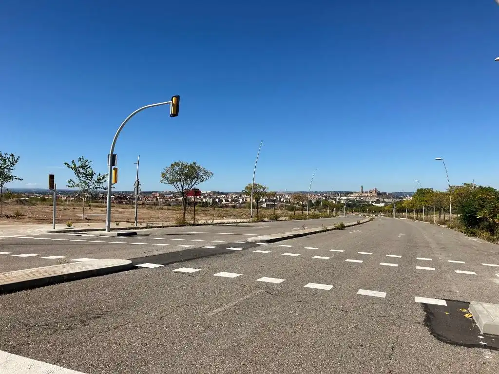 Terreny residencial en venda a Gran Via dels Mangraners, imagen 3